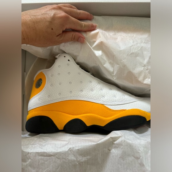 Air Jordan 13 Retro 11.5 White Univesity Red De Sol BNIB